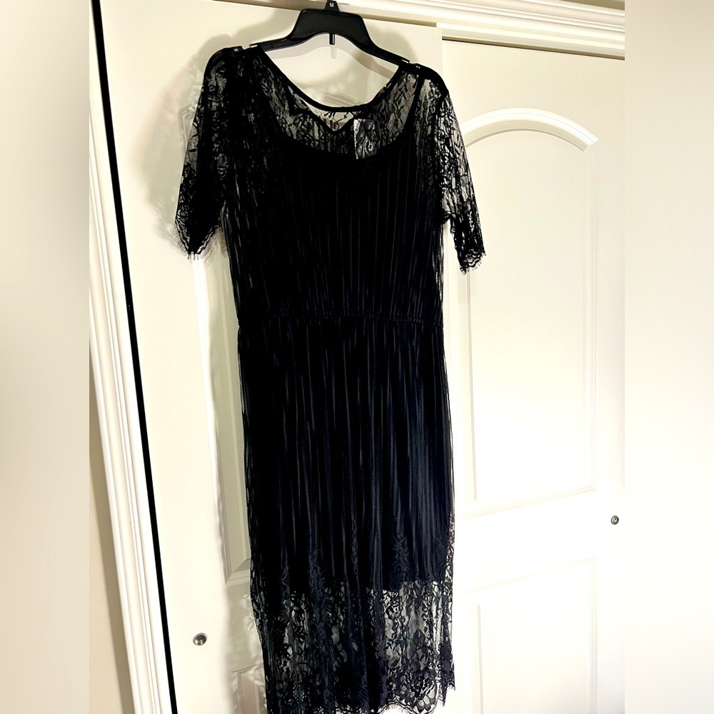 NWT Suzanne Betro midi dress